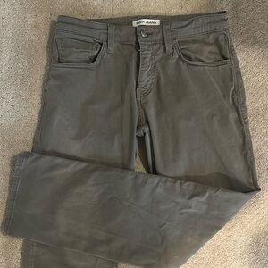 32x30 Mavi Chino in Zach. Olive green, 97% cotton